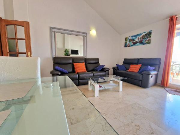 Penthouse na sprzedaż w  Avenida Nuestro Padre Jesús Cautivo s/n, Fuengirola photo 3