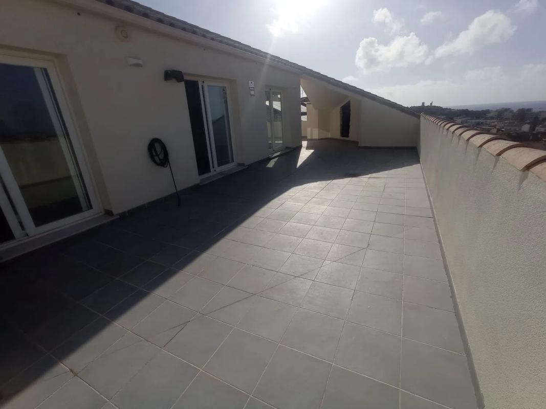 Penthouse sale in Calle Narciso, 8, Fuengirola photo 1