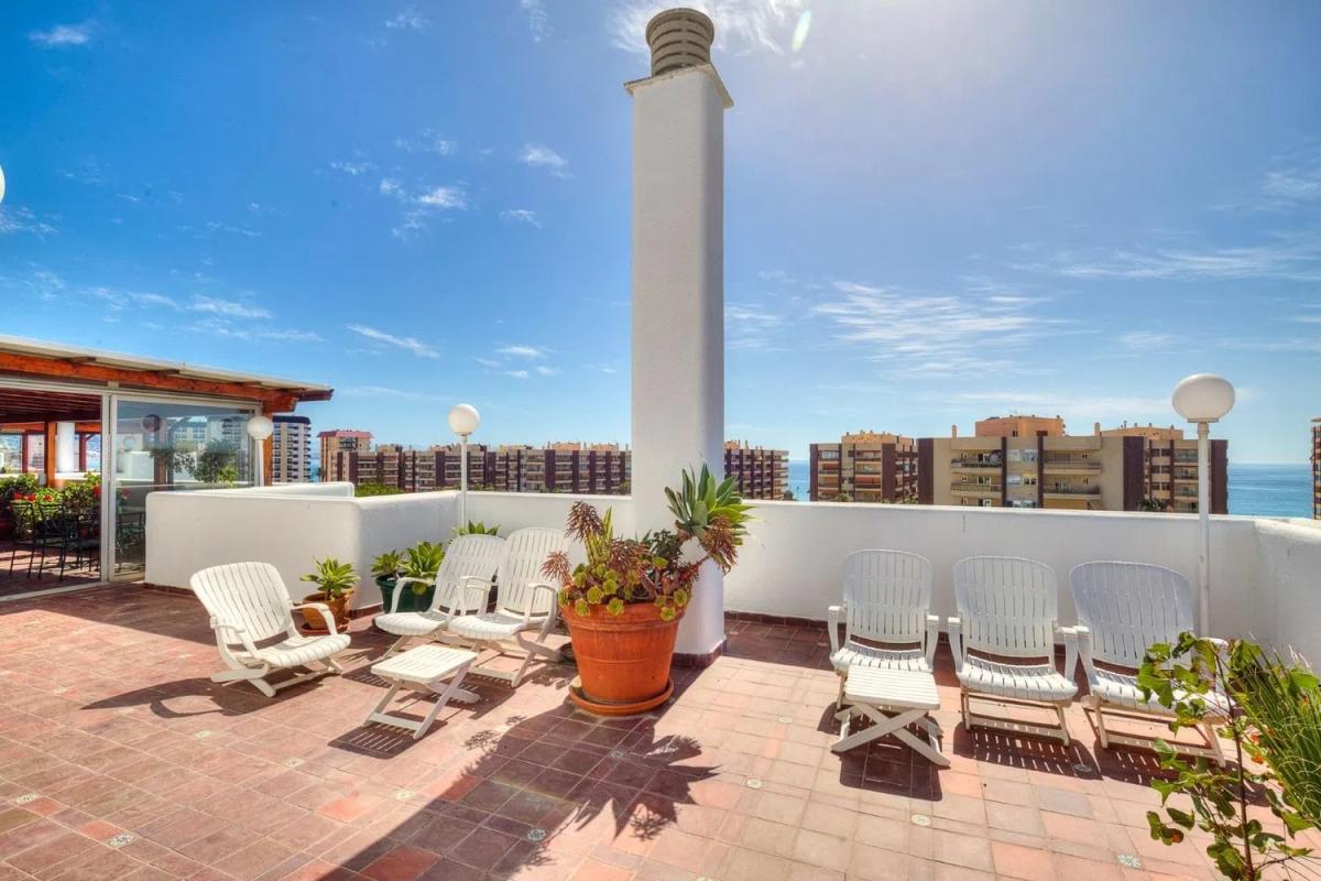 Продажа пентхауса на Avenida Santa Amalia, Фуэнхирола photo 2