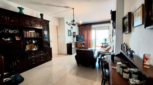 Продажа квартиры в Avenida Miramar, Фуэнхирола photo 1