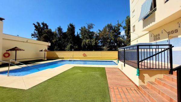 Продажа квартиры в Avenida Miramar, Фуэнхирола thumbnail 1