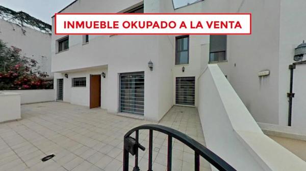 Коттедж на продажу в  Calle Hinojos, Фуэнхирола photo 1
