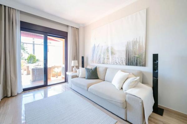 Apartment for sale in  Calle Sauce, 3, Fuengirola photo 3