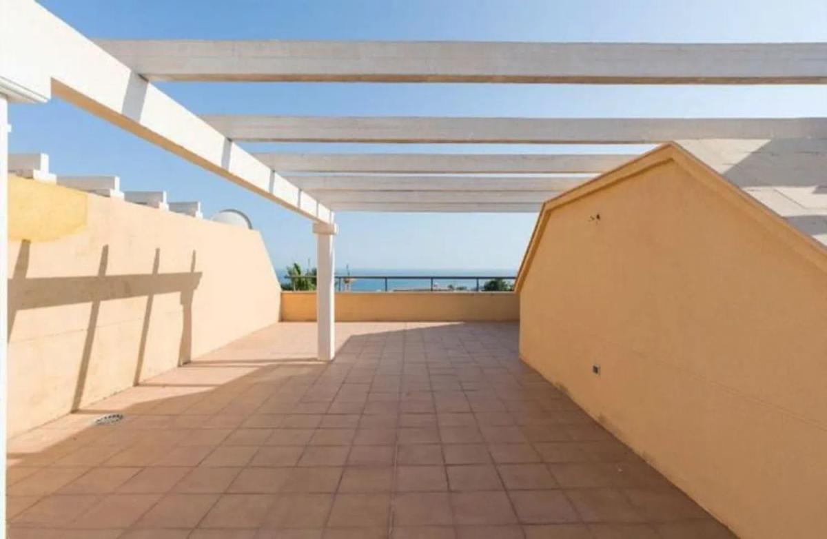 Продажа отдельного шале в Torreblanca del Sol, Фуэнхирола photo 2