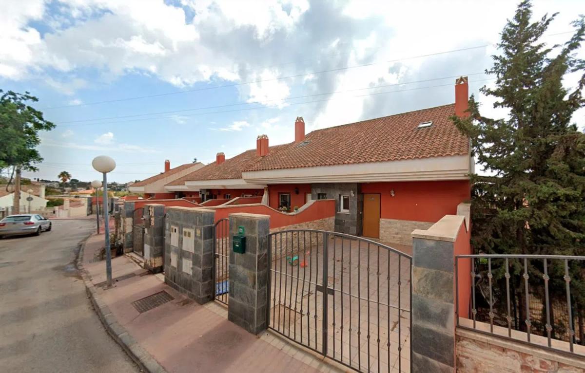 Продажа отдельного шале в  Calle Sauce s/n, Фуэнхирола photo 4
