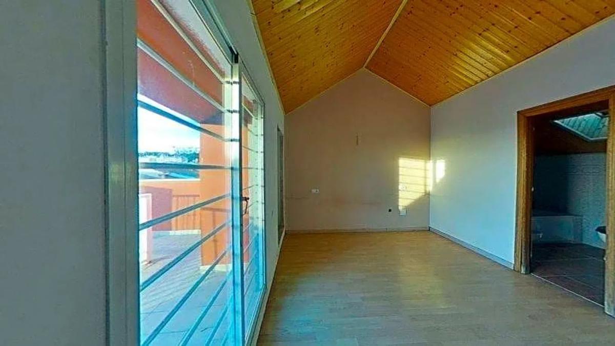 Продажа отдельного шале в Calle Sauce, Фуэнхирола photo 2