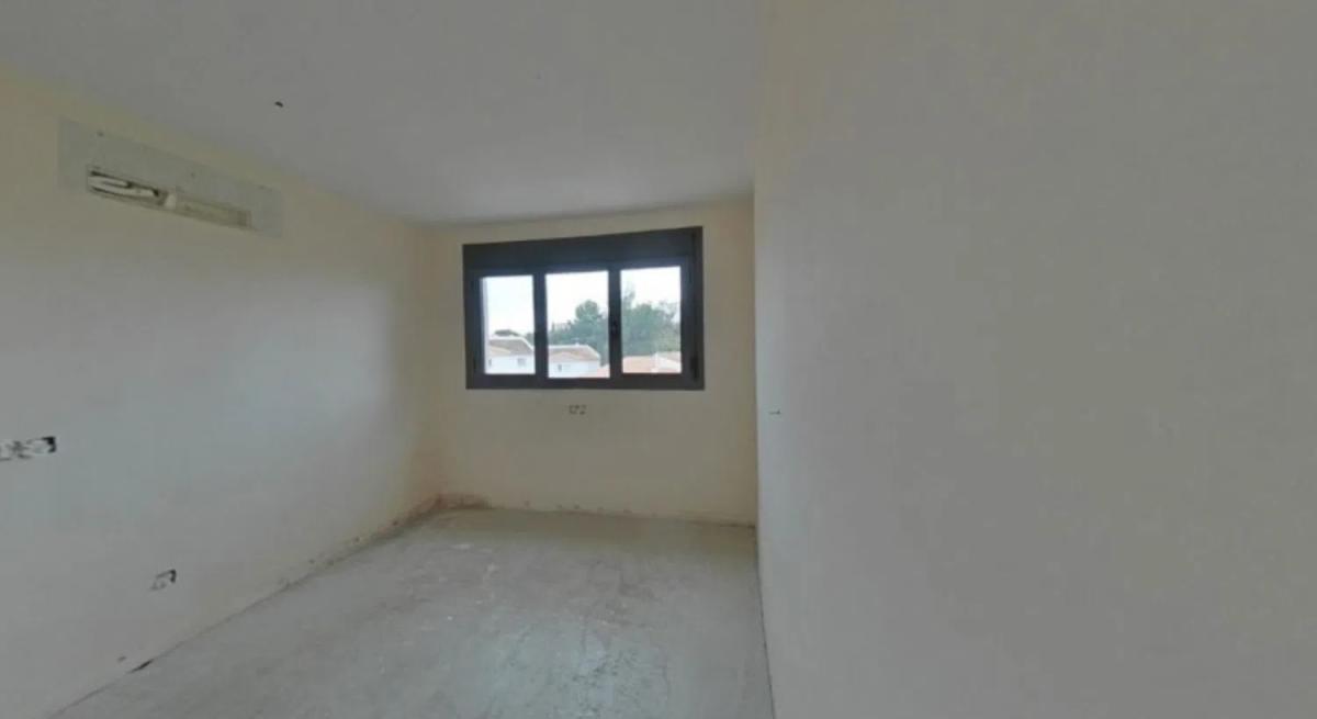 Продажа отдельного шале в C/HINOJOS, Фуэнхирола photo 5