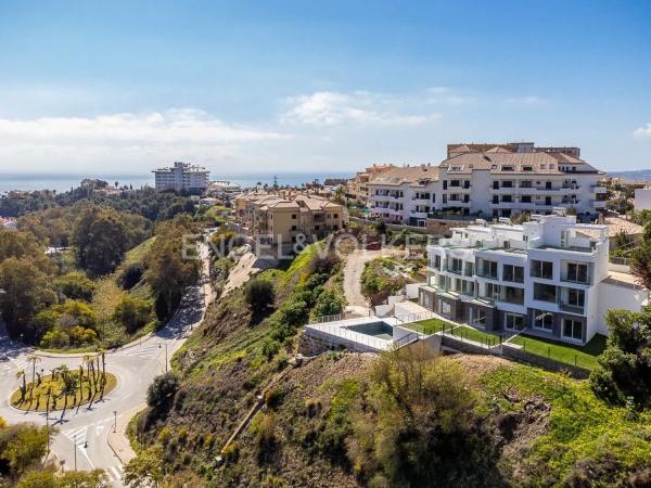 Wolnostojąca willa na sprzedaż w Calle Pensamiento, Fuengirola photo 1