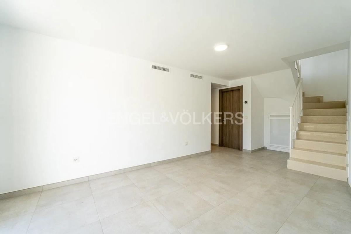 Продажа отдельного шале в Calle Pensamiento, Фуэнхирола photo 3