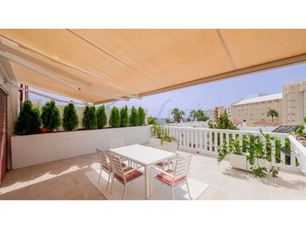 Detached villa for sale in  El Higuerón, Fuengirola photo 1