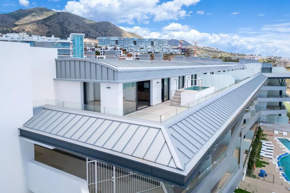 Venta de ático en Calle Sierra de Cazorla, Fuengirola photo 2