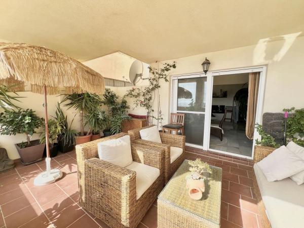 Apartment for sale in  Calle Perdices, Fuengirola photo 1