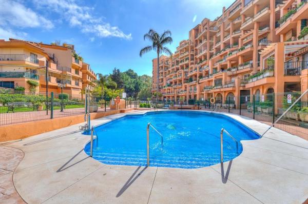 Apartment for sale in  Torreblanca del Sol, Fuengirola photo 1