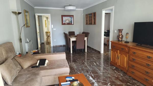 Piso en venta en Calle lamo de espinosa, 1, Fuengirola photo 1