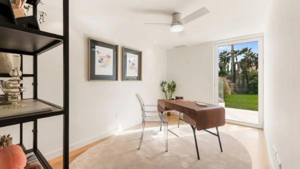 Sale of independent chalet in Avenida del Higuerón, Fuengirola
photo 5