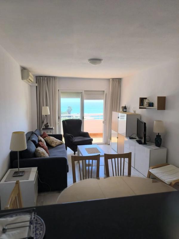 Продажа квартиры на Calle Alberto Morgenstern, Фуэнхирола
photo 3
