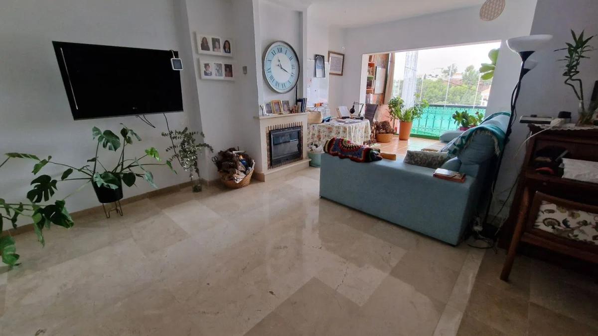 Sale of apartment in Calle las Tortolas, Fuengirola
photo 1