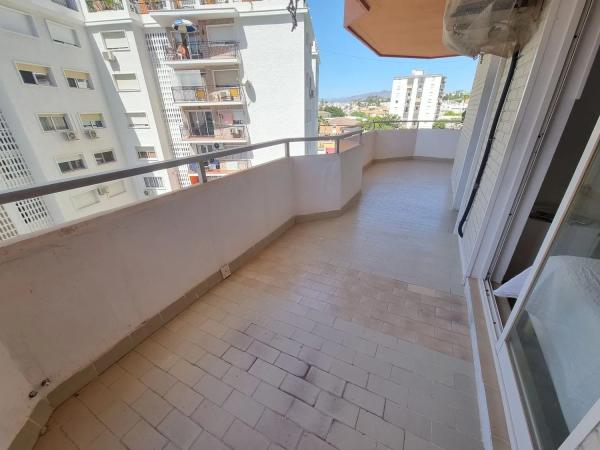 Piso en venta en  Avenida Acapulco, Fuengirola photo 4