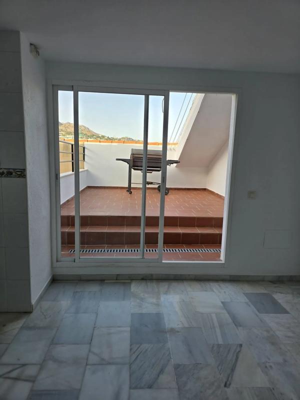 Venta de ático en  Calle Perdices, Fuengirola photo 3