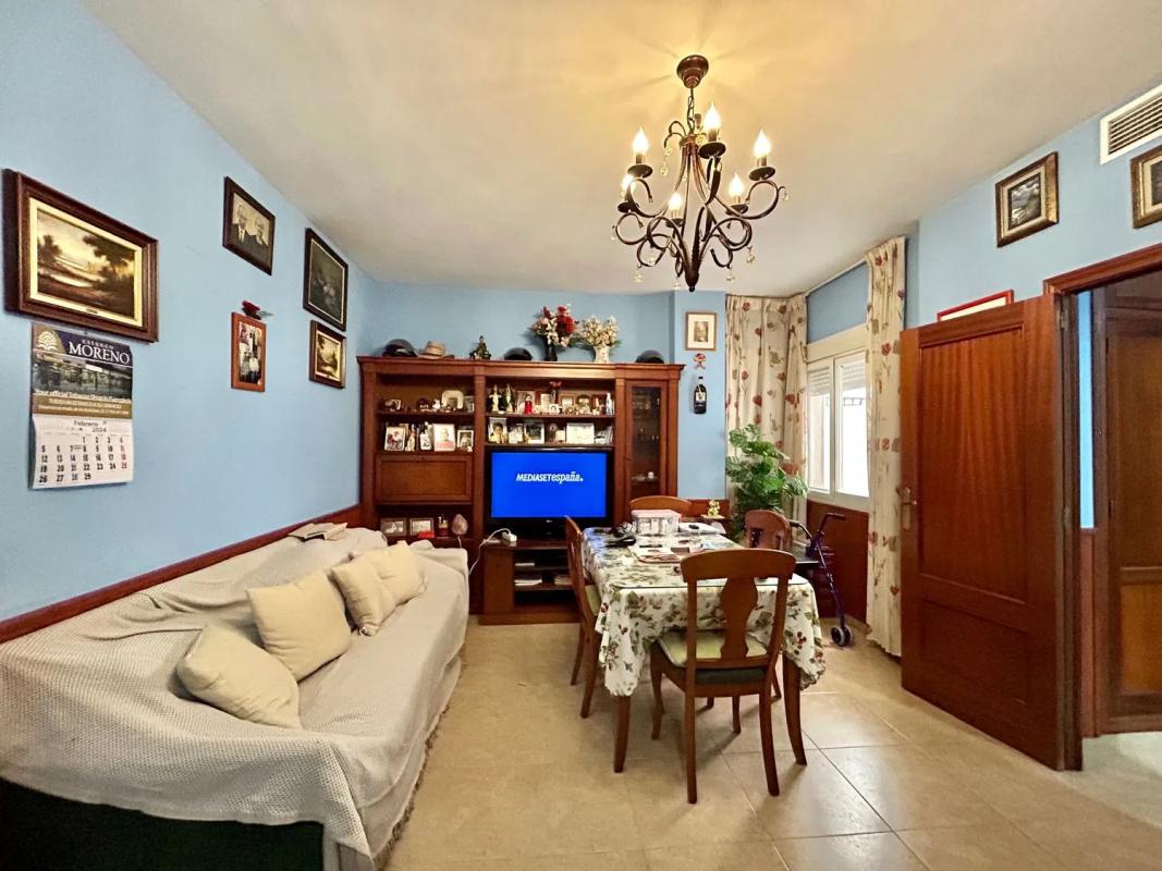Продажа квартиры на Calle Víctor de la Serna s/n, Фуэнхирола
 photo 2