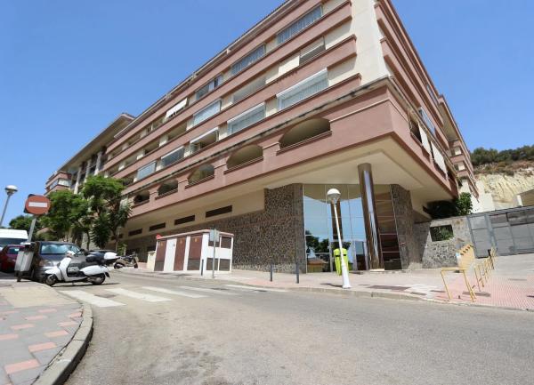 Ático en venta en Calle Narciso s/n, Fuengirola photo 1