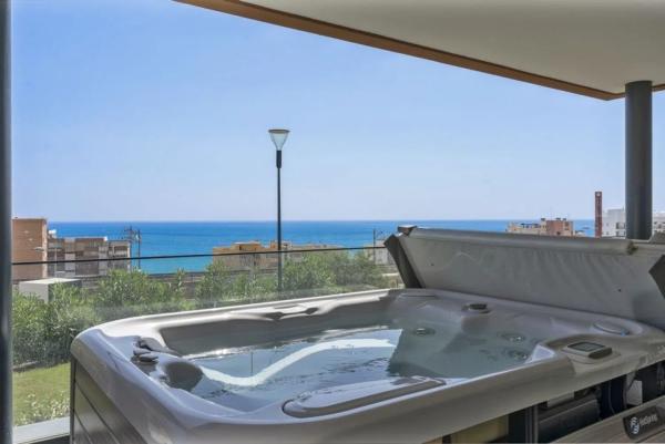 Apartment for sale in  Las Gaviotas, Fuengirola photo 1