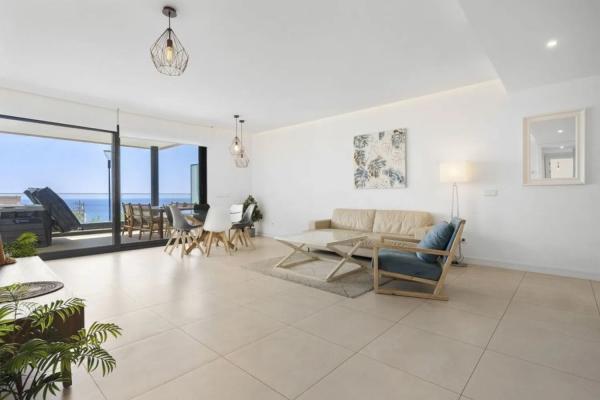 Apartment for sale in  Las Gaviotas, Fuengirola photo 4