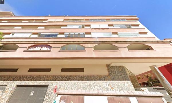 Piso en venta en Calle Narciso, 6, Fuengirola thumbnail 1