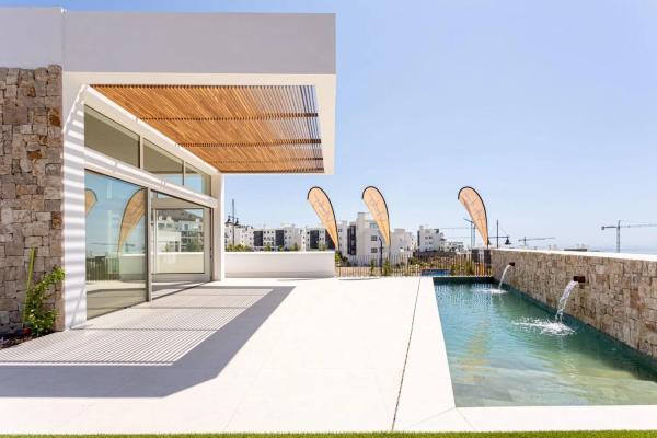 Detached villa for sale in  El Higuerón, Fuengirola photo 1