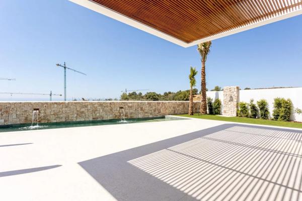 Detached villa for sale in  El Higuerón, Fuengirola photo 4