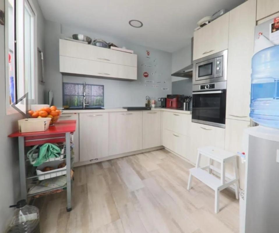 Продажа отдельного шале в Calle Eugenia de Montijo, 2, Фуэнхирола photo 5