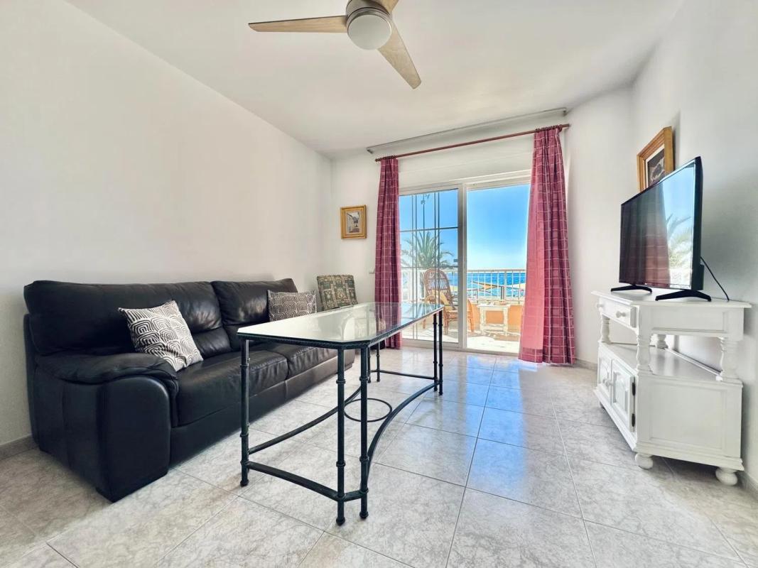 Sale of apartment in Las Gaviotas, Fuengirola
 photo 4