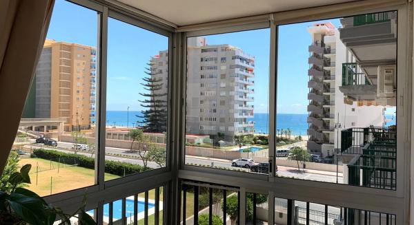 Apartment for sale in  Avenida de las Gaviotas, Fuengirola photo 4