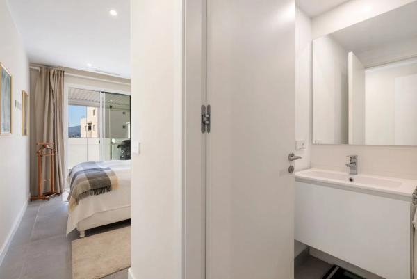 Piso en venta en Ronda Sol Villas, 38, Fuengirola thumbnail 2