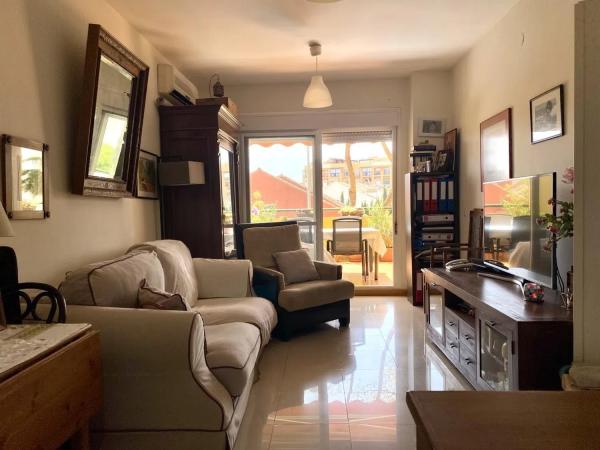 Piso en venta en Calle Nenufar, Fuengirola thumbnail 2