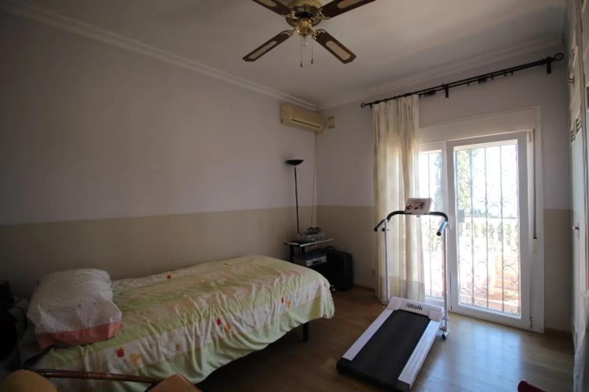 Sprzedaż niezależnego domku jednorodzinnego w Torreblanca del Sol, Fuengirola photo 2