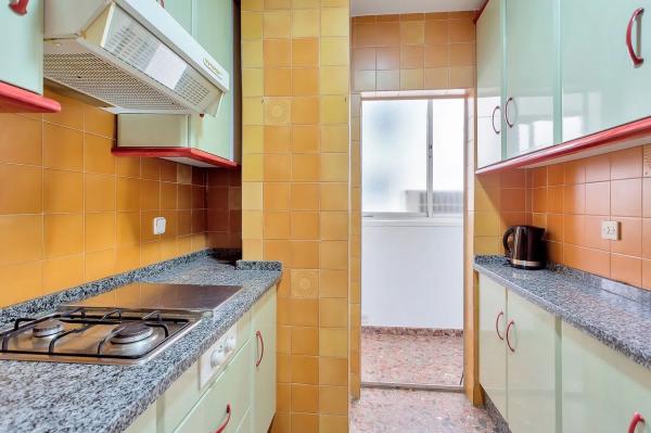 Piso en venta en  Calle Santa Rosa, Fuengirola photo 3