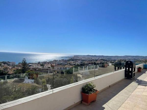 Penthouse for sale in Torreblanca del Sol, Fuengirola thumbnail 1
