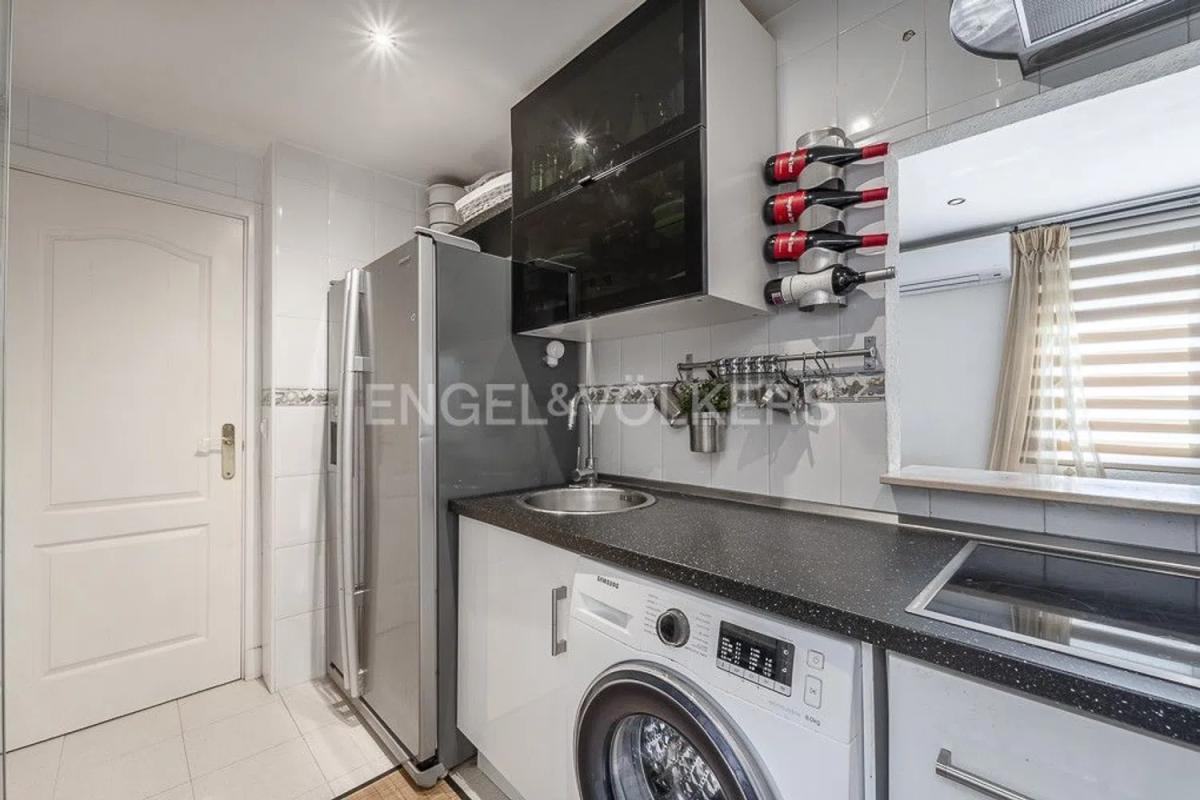 Продажа квартиры на Calle Perdices, Фуэнхирола
photo 3