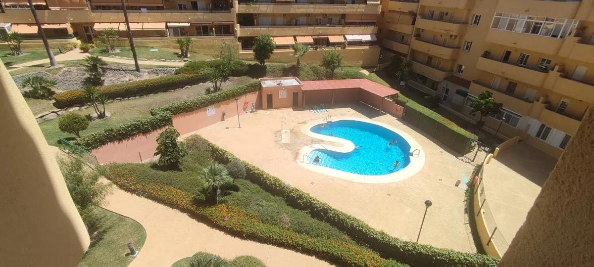 Venta de piso en Calle Jacinto, Fuengirola
photo 2