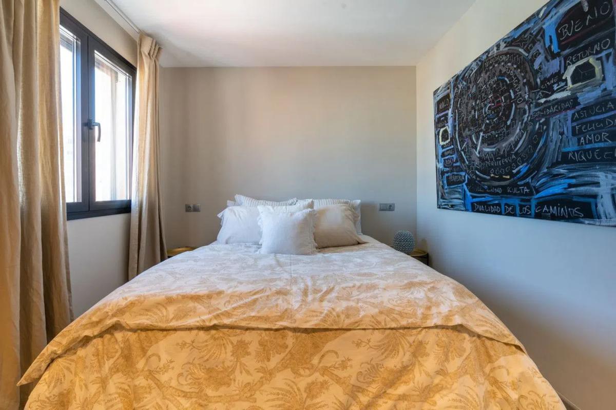 Penthouse sale in  Calle San Pancracio, Fuengirola photo 5