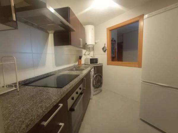 Piso en venta en Calle Narciso, Fuengirola thumbnail 2