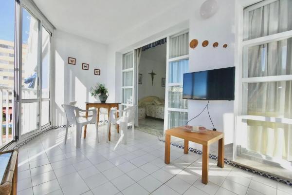Piso en venta en Zona Sohail, Fuengirola thumbnail 2