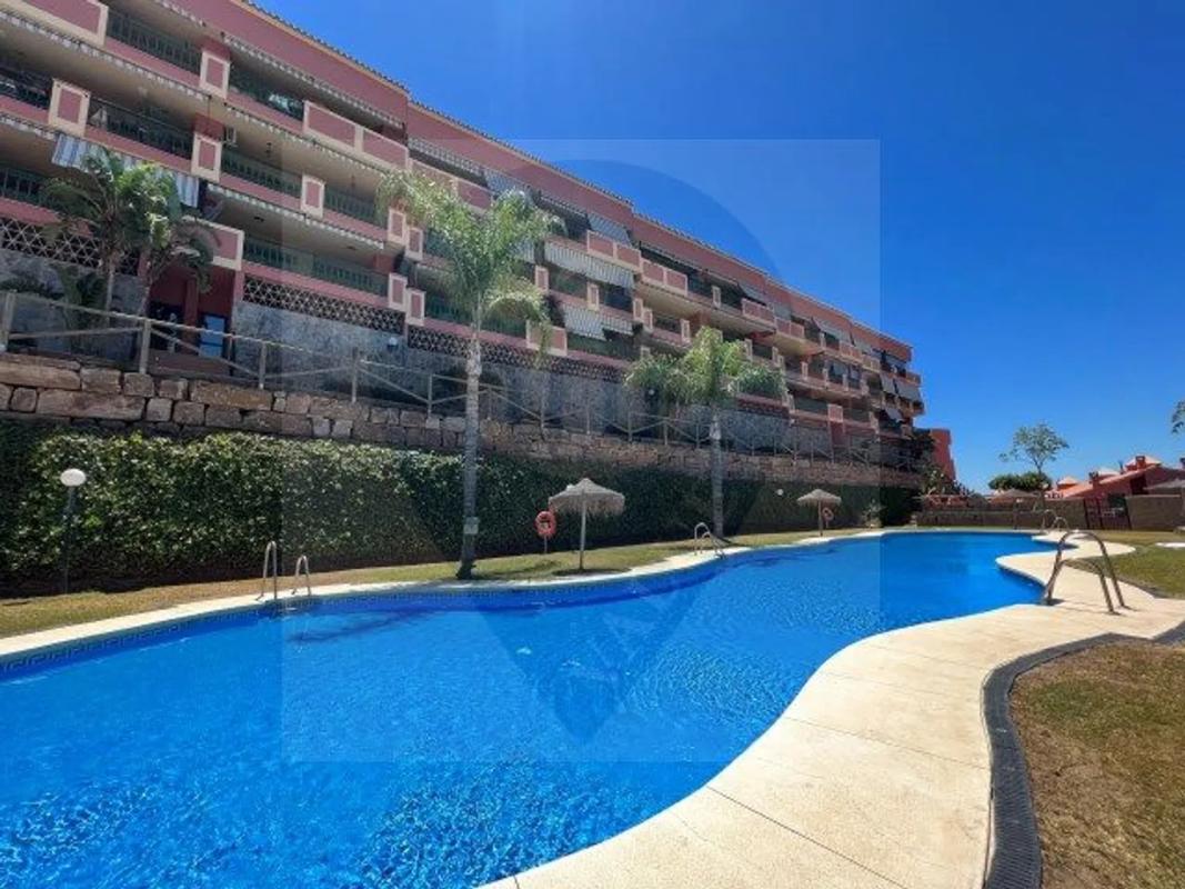 Sale of apartment in Calle La Alondra, 6, Fuengirola
photo 1