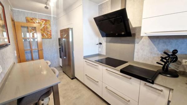 Penthouse for sale in  Calle Maria de las Mercedes, Fuengirola photo 4
