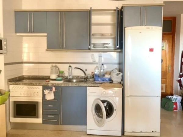 Piso en venta en Calle Narciso, 4, Fuengirola thumbnail 2