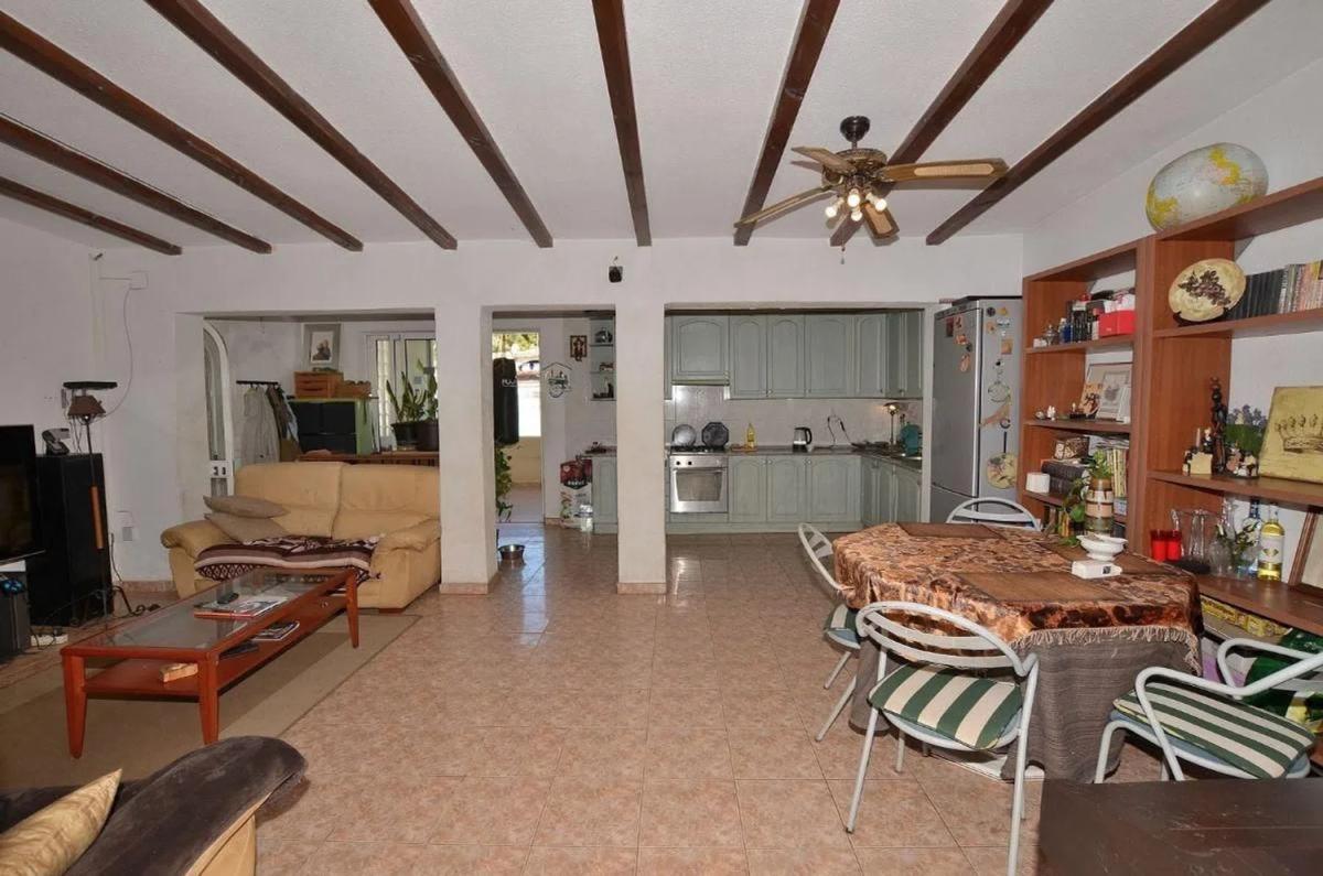 Продажа отдельного шале в Los Pacos, Фуэнхирола photo 3