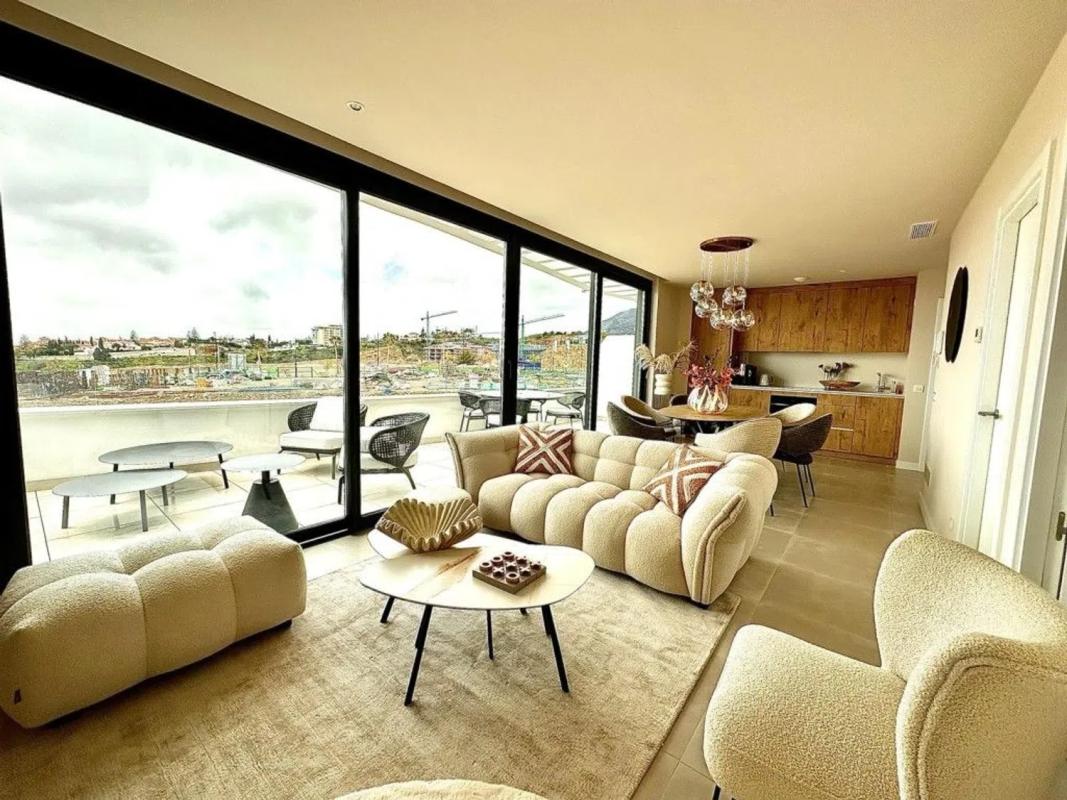 Penthouse sale in El Higuerón, Fuengirola photo 1