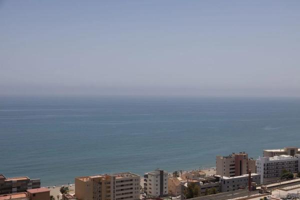 Penthouse for sale in Calle Alba, Fuengirola thumbnail 2