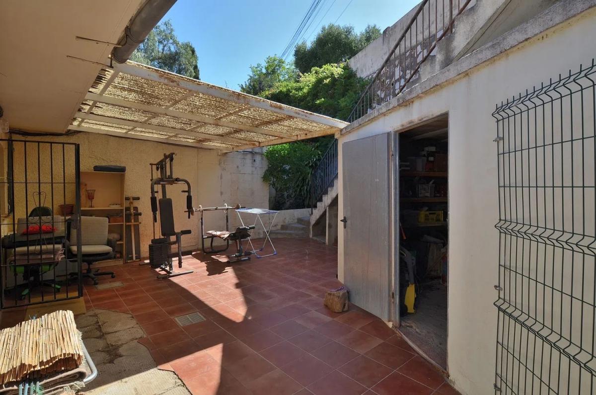 Продажа отдельного шале в  Calle Agustína de Aragón, Фуэнхирола photo 3